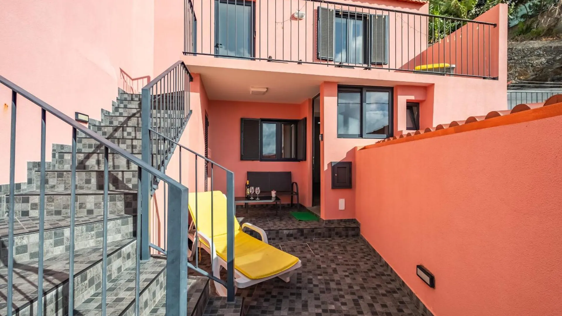 Seaside Charm II Apartment Camara de Lobos